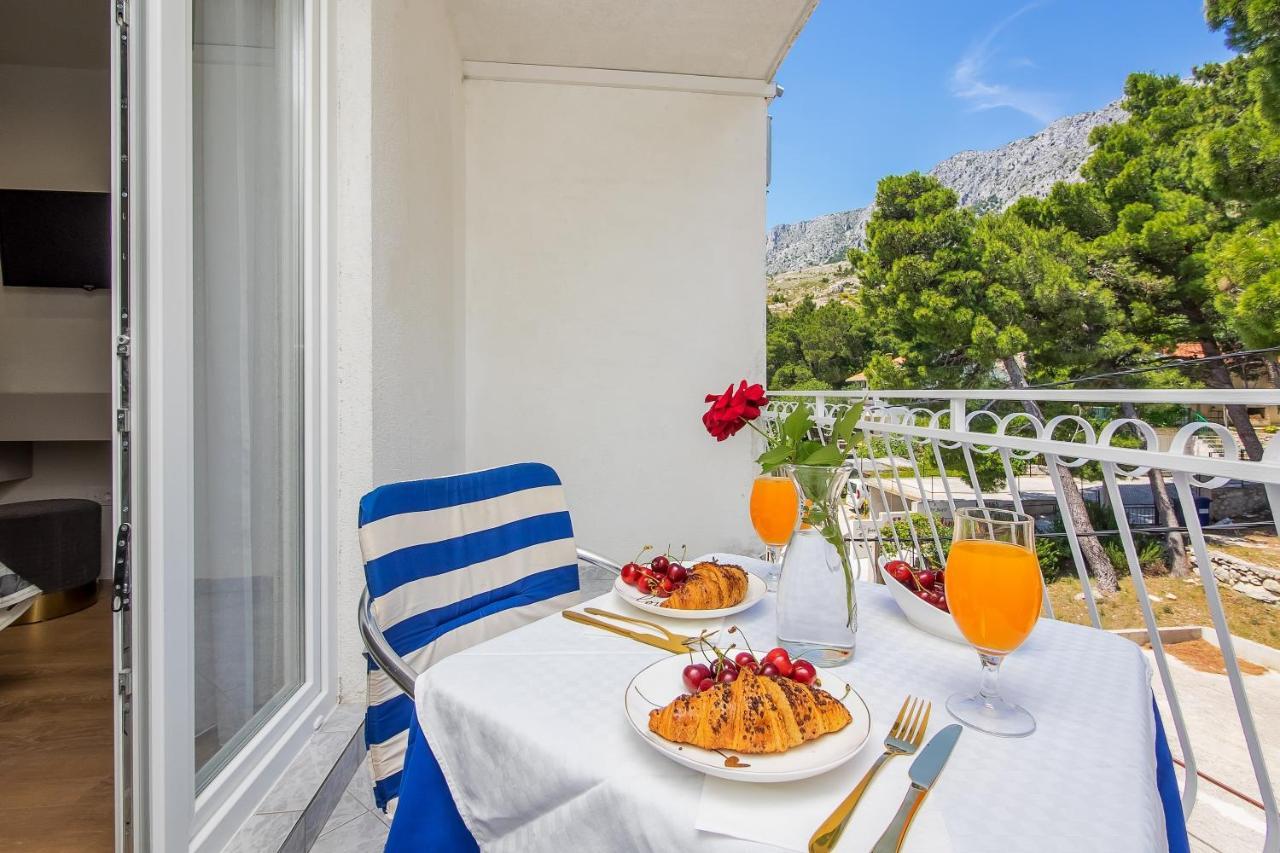 Apartments And Rooms By The Sea Lokva Rogoznica, Omis - 2973 Exterior foto